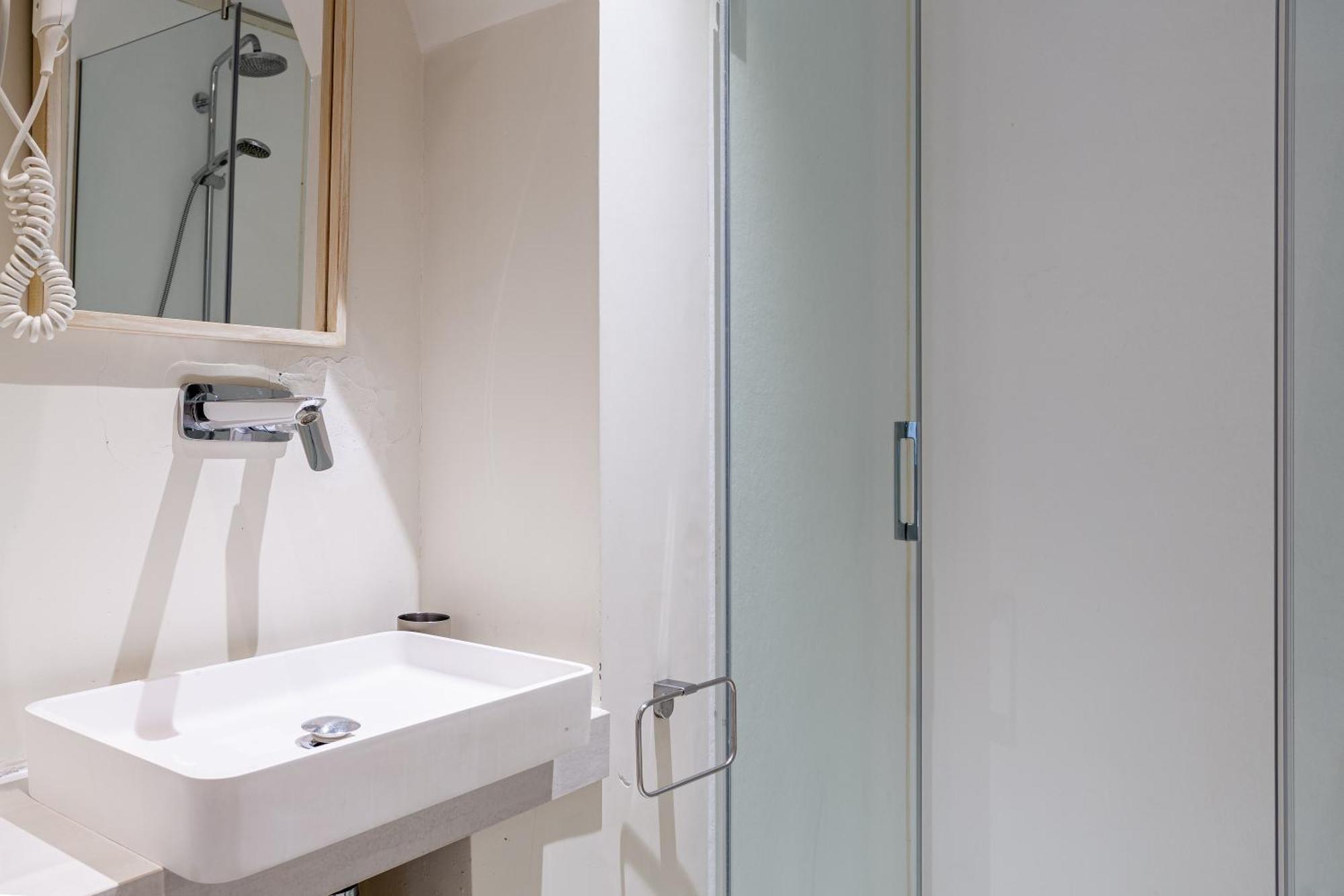 Apt 8 Geranio ชีโรนา ภายนอก รูปภาพ
