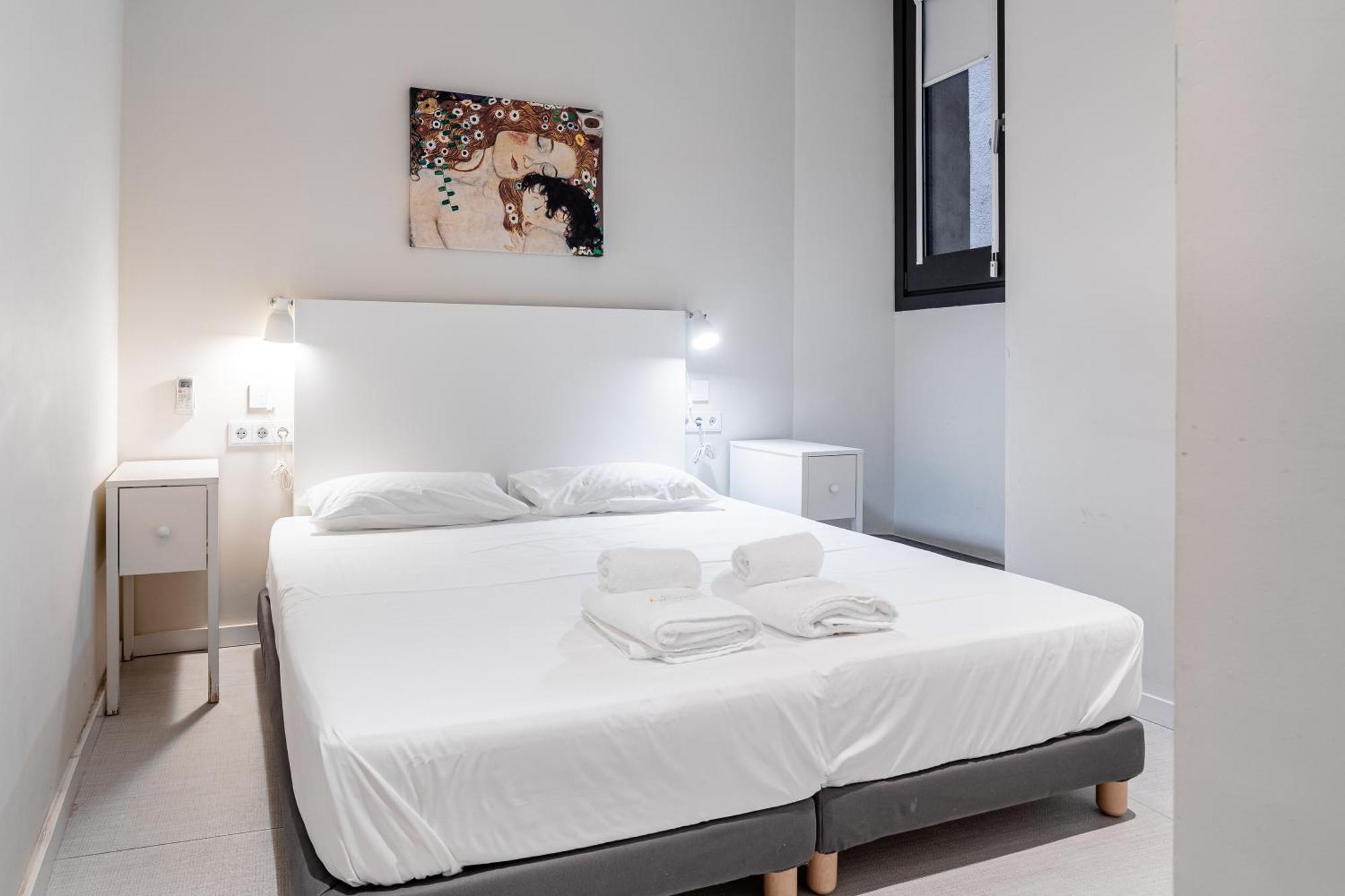 Apt 8 Geranio ชีโรนา ภายนอก รูปภาพ